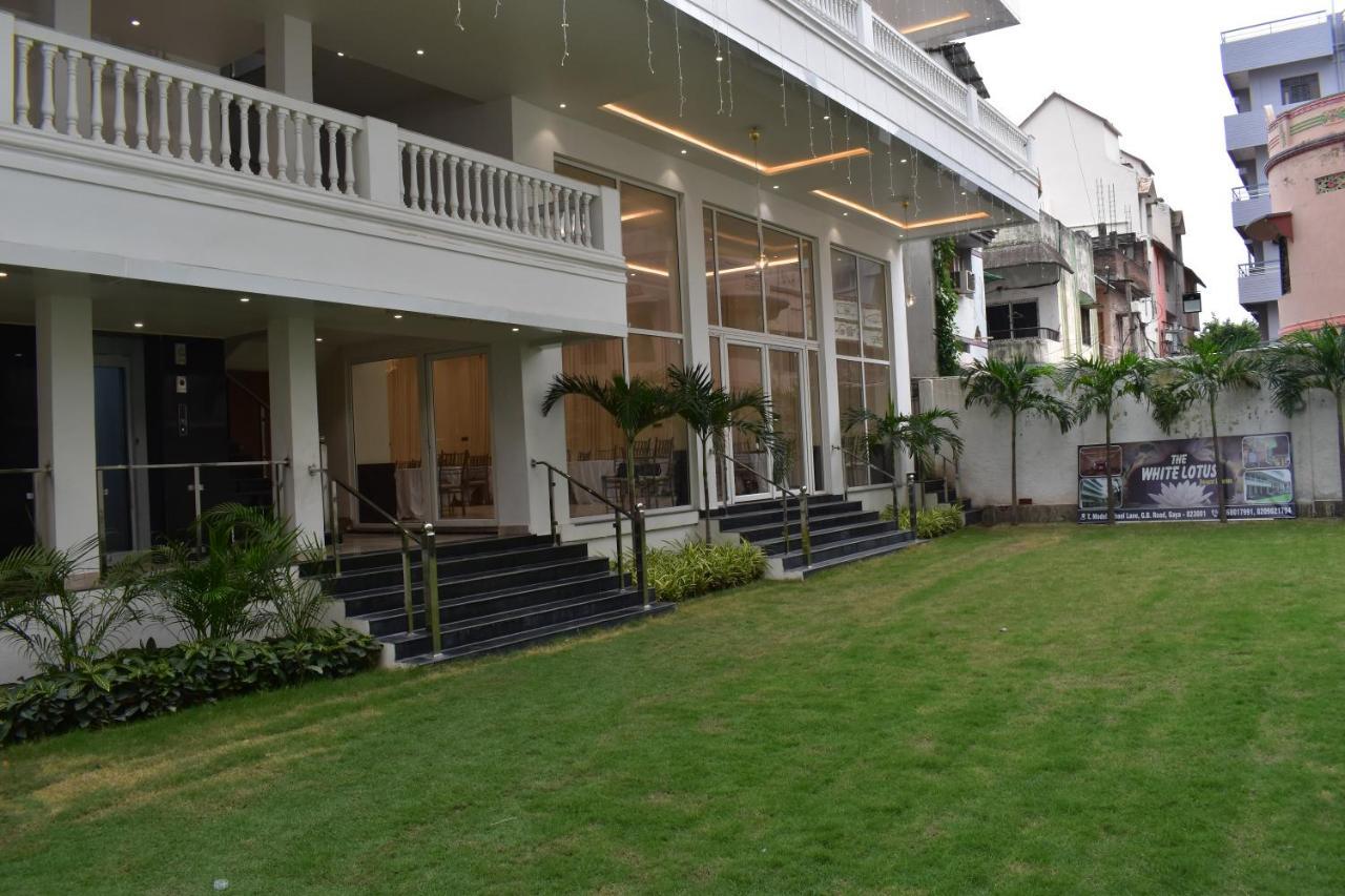 The White Lotus Hotel Gaya Bagian luar foto