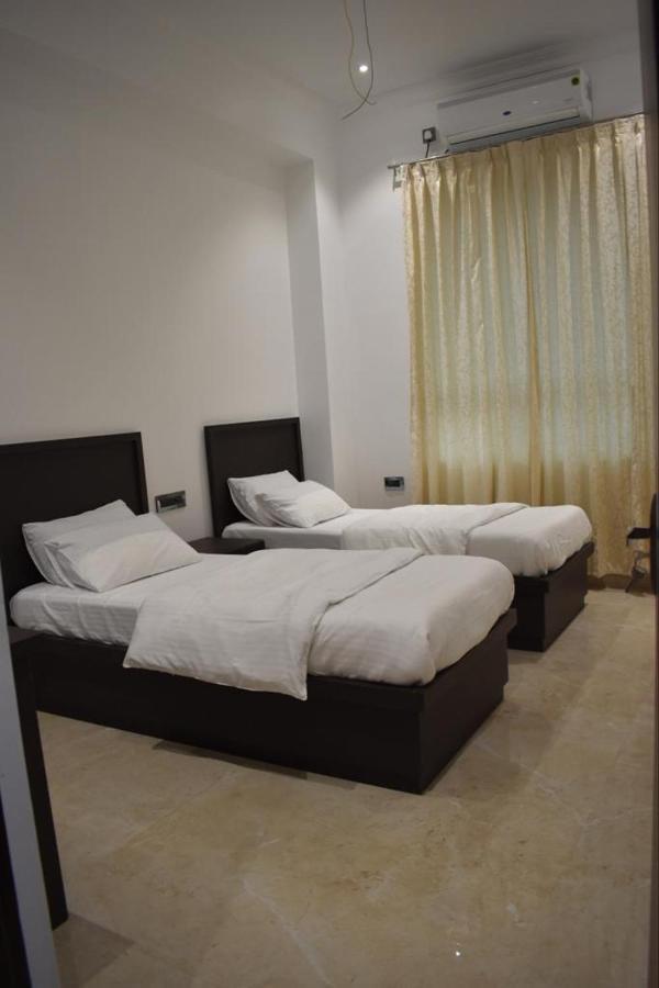 The White Lotus Hotel Gaya Bagian luar foto
