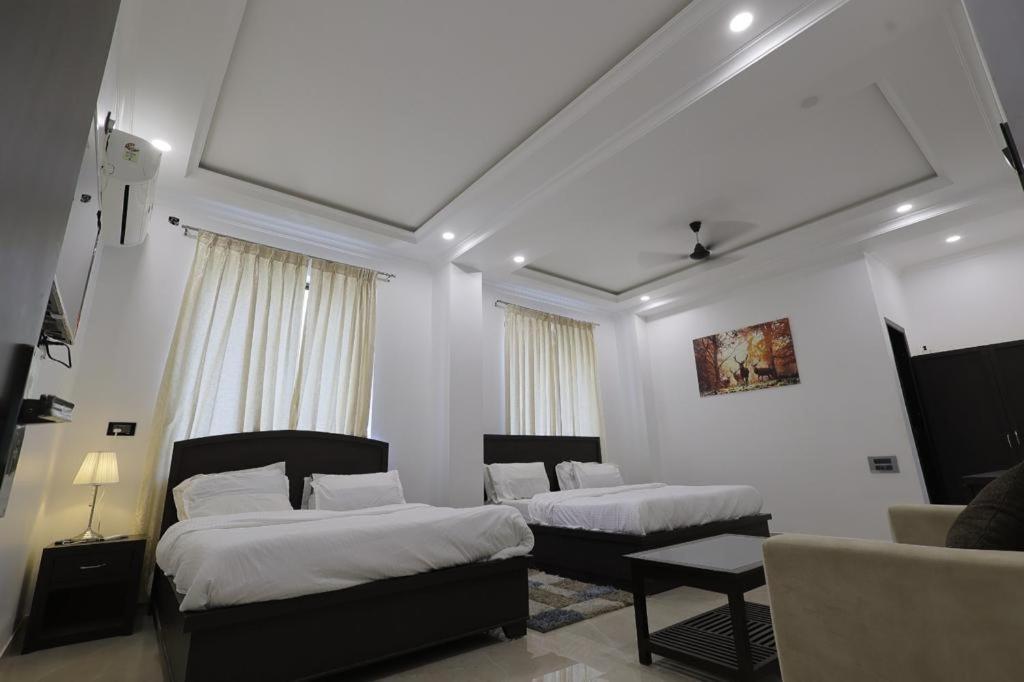 The White Lotus Hotel Gaya Bagian luar foto