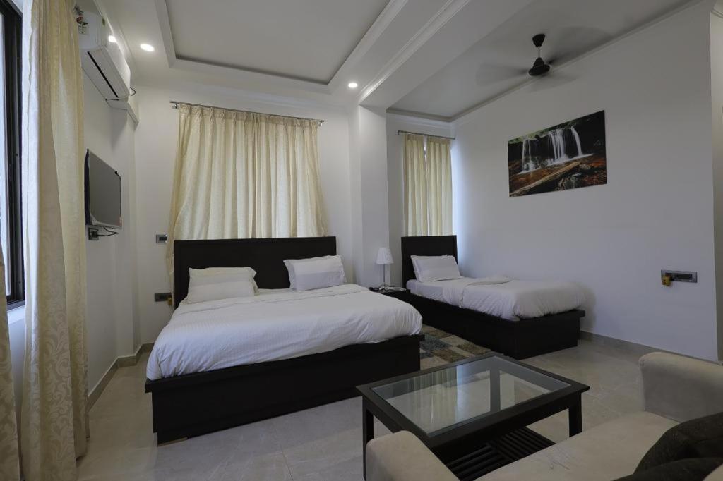 The White Lotus Hotel Gaya Bagian luar foto